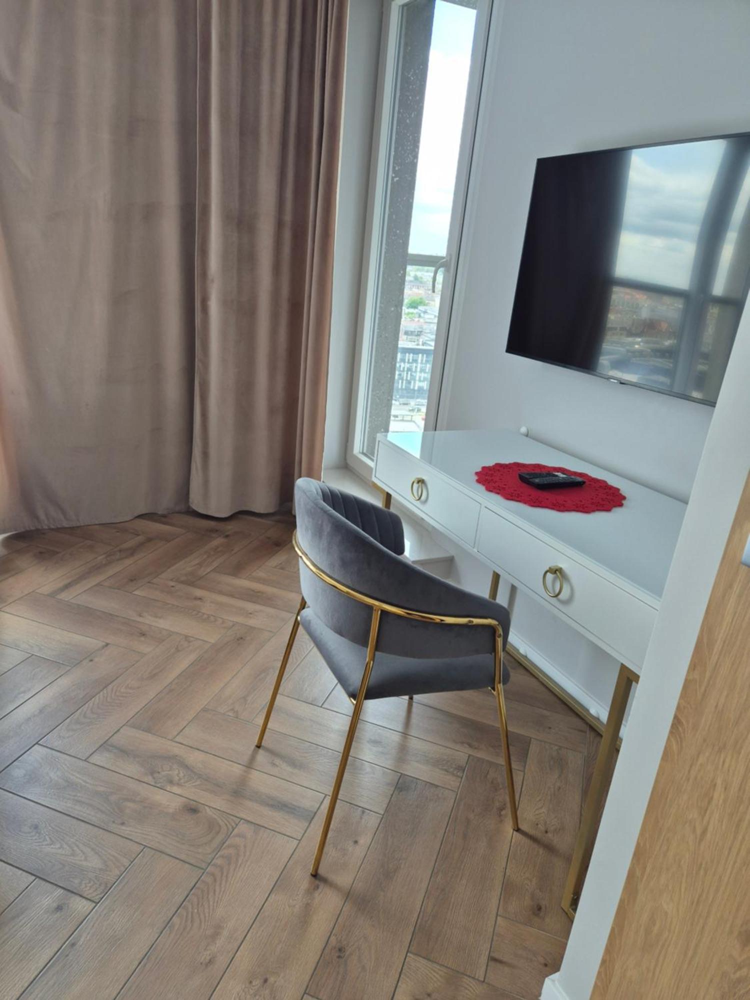 15 Pietro Sokolska 30 Towers Apartments - New - Lux - Parking - Sauna - Gym- And The Best View In Katowice Exterior foto